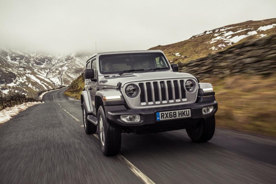  Jeep Wrangler Sahara (JL) 2019 года  (UK) (фото 10 из 18)